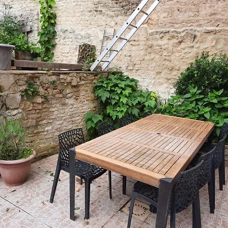 L'auberge Mondevillaise Hotel 3*